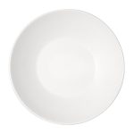 צלחת עמוקה לבנה, אידיאלית למסעדות, מתאימה למנות מרק או פסטה.