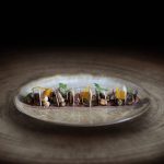 3 צלחות פורצלן דמוי עץ אפור קוטר 29 ס"מ RAK