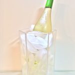 שמפניירה ו- 6 כוסות קאווה