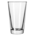 צילום מקרוב של כוס הייבול Basic מלאה בקרח.