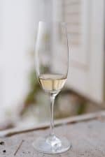 כוס שמפניה Ivento בנפח 228 מ"ל.