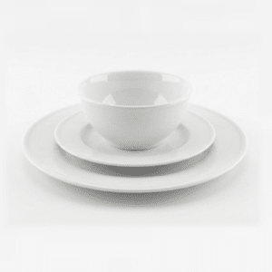 מערכת אוכל יוקרתית מבית באושר (Bauscher) גרמניה, דגם קומפורטייבל גורמה, מונחת על רקע לבן נקי.