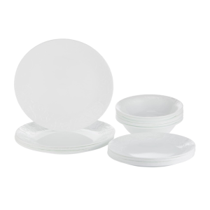 אריזת שי של סט צלחות Corelle 18 חלקים הכולל צלחות מנה עיקרית וקערות מרק.