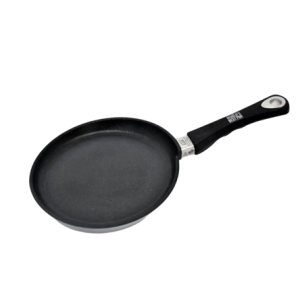 מחבת קרפ מקצועית AMT Gastroguss, עם ציפוי Lotan® נון-סטיק, אידיאלית להכנת פנקייקים דקים ואחידים.