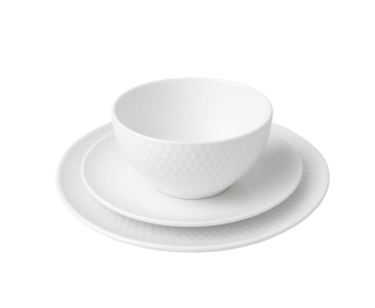 צלחות זכוכית מחוסמת Arcoroc: מנה עיקרית (25 ס"מ), ראשונה (19 ס"מ) ומרק (13 ס"מ). סט צלחות Arcoroc ריקוע עדין ל-6 סועדים (18 חלקים) על רקע לבן.