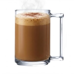 מאג פיטנס Arcoroc מלא בקפה הפוך עם קצף על רקע לבן.