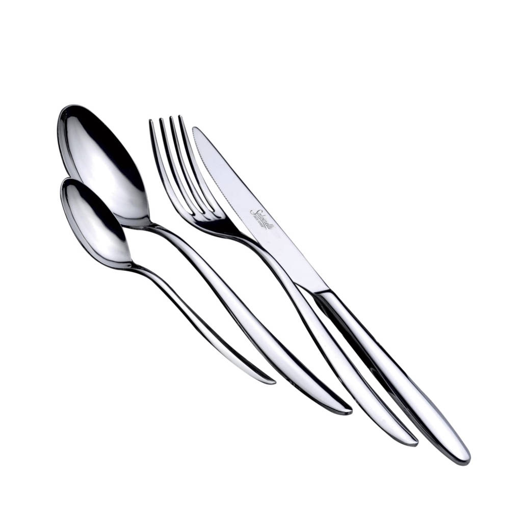 סכו"ם נירוסטה 18/10 איכותי תוצרת איטליה – סלווינלי דגם פאסט בקווים נקיים ומודרניים. סט סכו"ם 24 חלקים דגם Fast מבית Salvinelli בגימור מבריק (Mirror Finish) על רקע לבן.