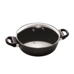 סיר סוטאז' נמוך בקוטר 24 ס"מ מסדרת Swiss Diamond XD עם מכסה זכוכית מחוסמת.