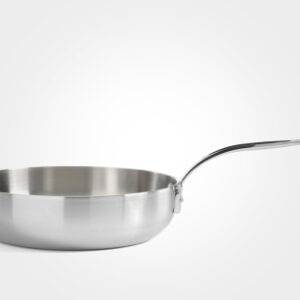 מחבת Samuel Groves תוצרת אנגליה עם בסיס עבה 3 מ"מ עמיד בפני עיוותים.