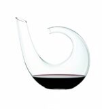 תהליך חדרור יין בדקנטר Highline (מק"ט 32H0157) להדגשת הארומות.