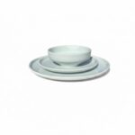 תצוגת סט צלחות לבנות יוקרתיות 18 חלקים בעיצוב מודרני Shiro