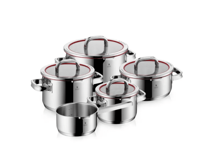 WMF Function 4 Cookware Set עם מכסה 4 מצבים ומבנה נירוסטה מוברשת. סט WMF Function 4 5 חלקים עם סירי נירוסטה ומכסה זכוכית.