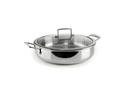 קסרול נירוסטה איכותי לאינדוקציה Ibili Natural Cooking מבט מקדימה סיר נירוסטה 28 ס"מ Ibili Triply בקוטר לבחירה על רקע לבן